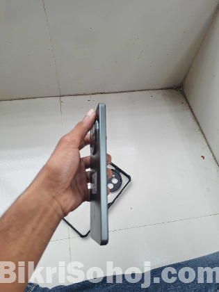 Realme 12
